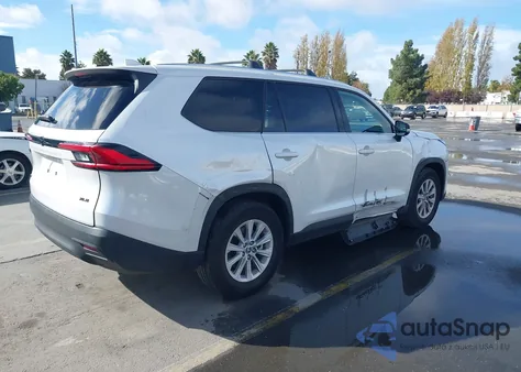 2024 Toyota Grand Highlander Xle из США, поврежденный, VIN 5TDAAAB56RS056969